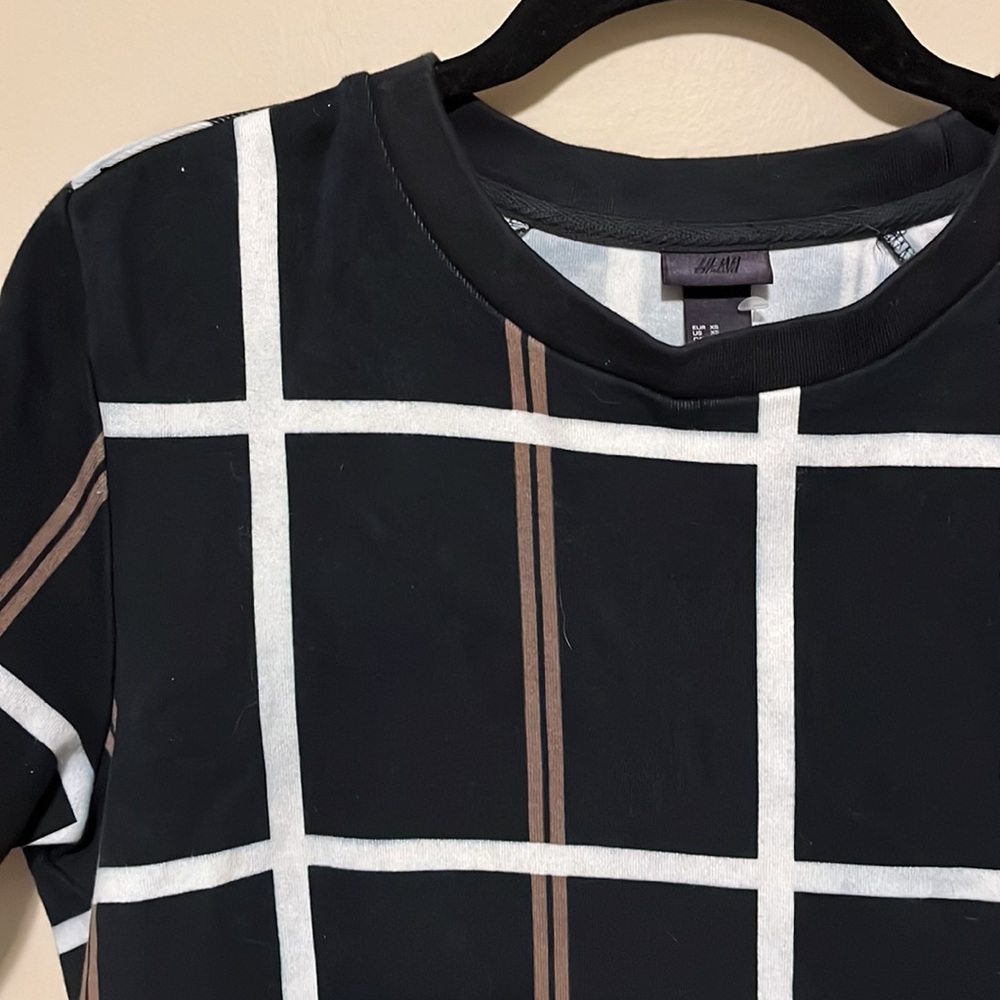 H&M Windowpane Tee - Picture 2 of 6